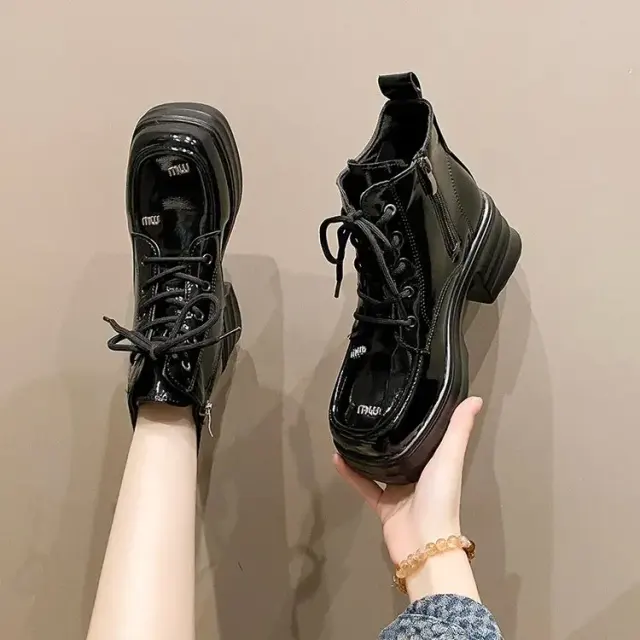 Black Thick-Sole Leather Casual Shoes