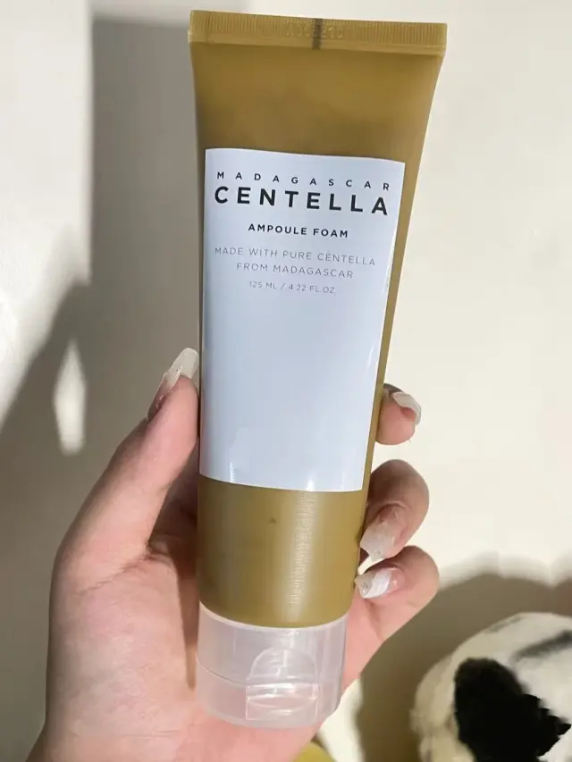 SKIN1004 Madagascar Centella Ampoule Foam