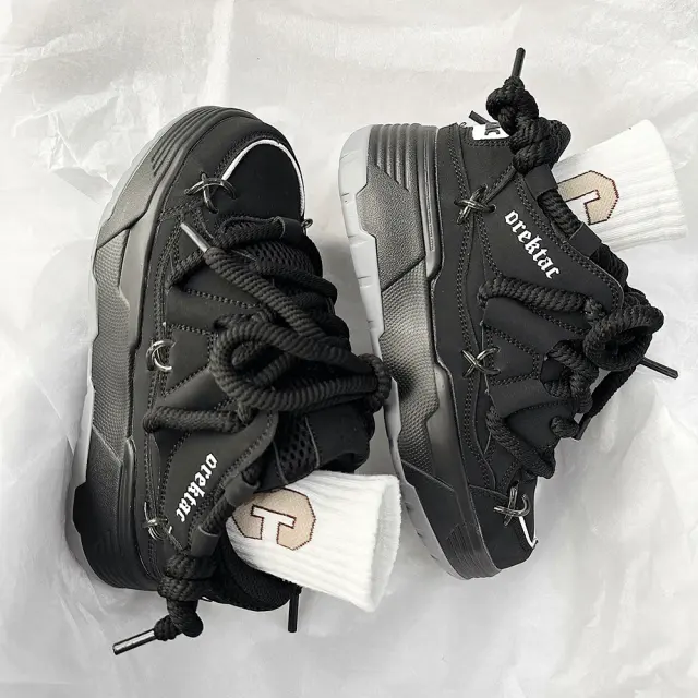 Unisex Skate Sneakers – view 3